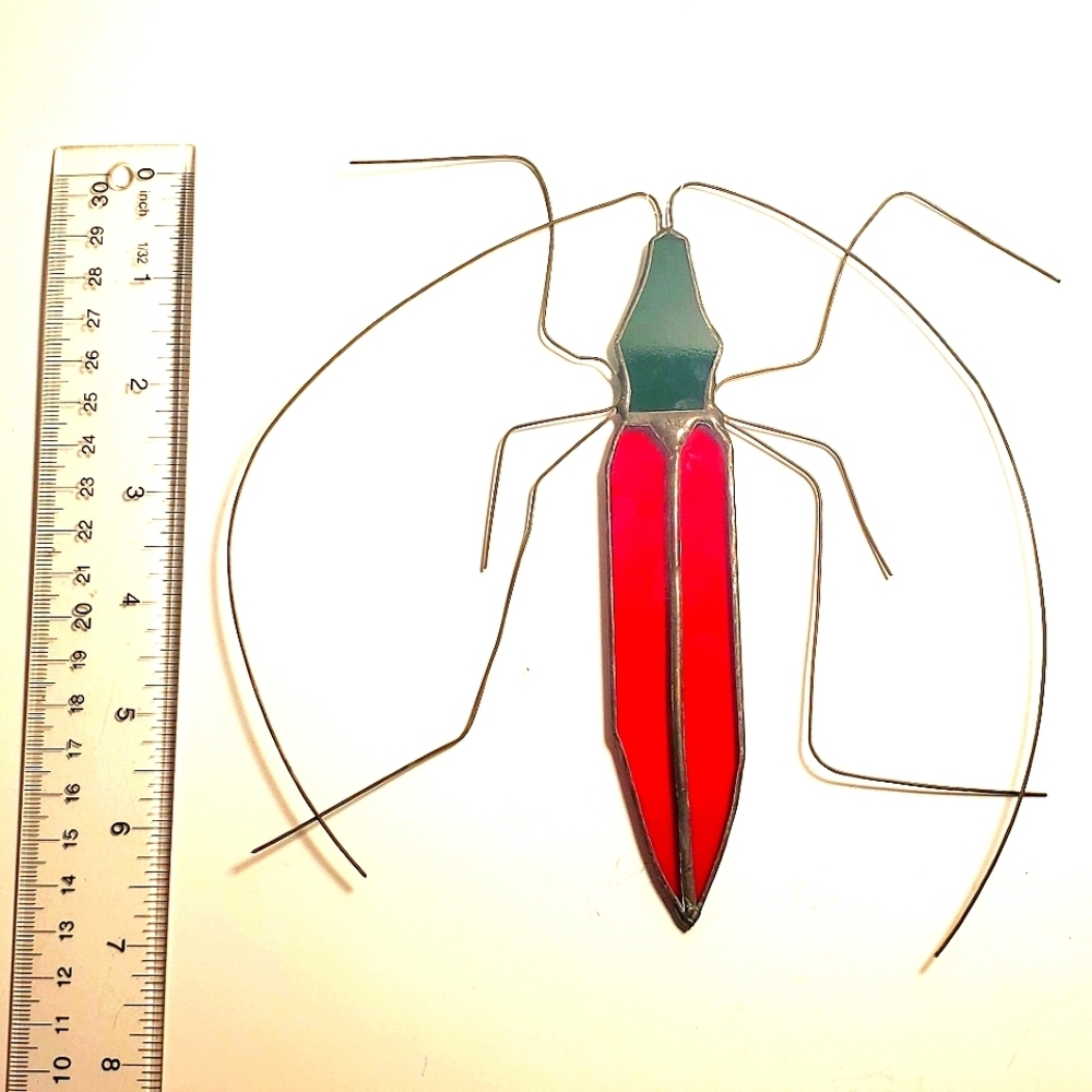 VINTAGE STAINED GLASS Suncatcher Artwork of a Beetle Red & Green with Wire Legs - Picture 10 of 10